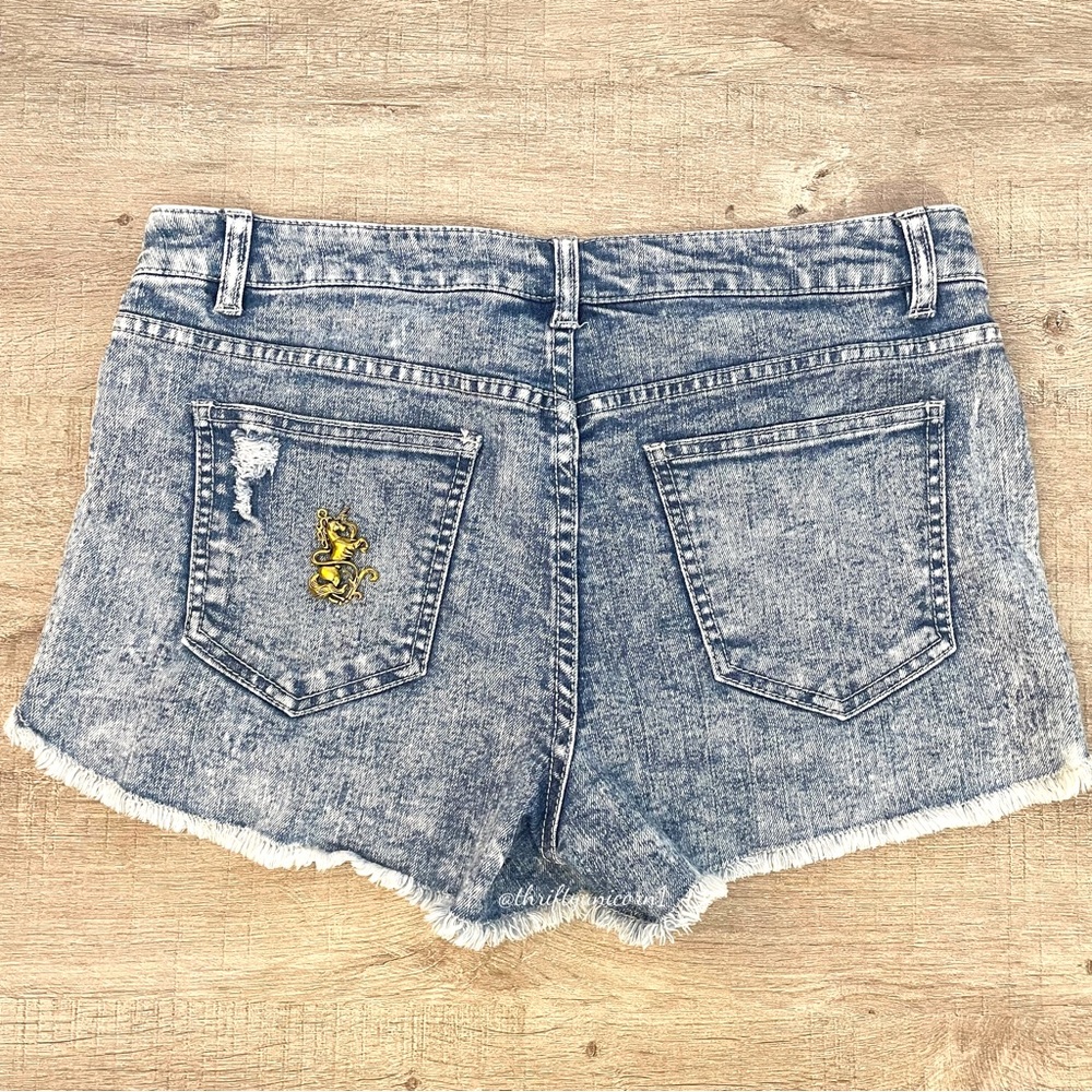 🫶 Tinseltown Lace Overlay Denim Shorts Boho Festival Floral Acid Wash Sz 10 - Picture 3 of 7